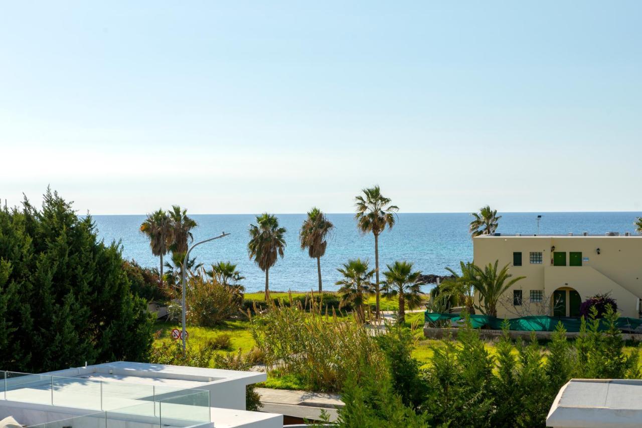 Villa Laurus 6, Walking Distance To The Beach Paphos Exterior foto